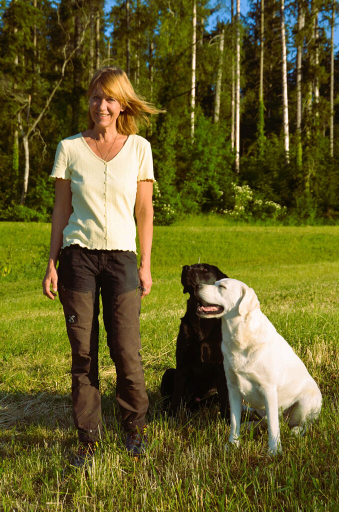 Juliane mit zwei Hunden